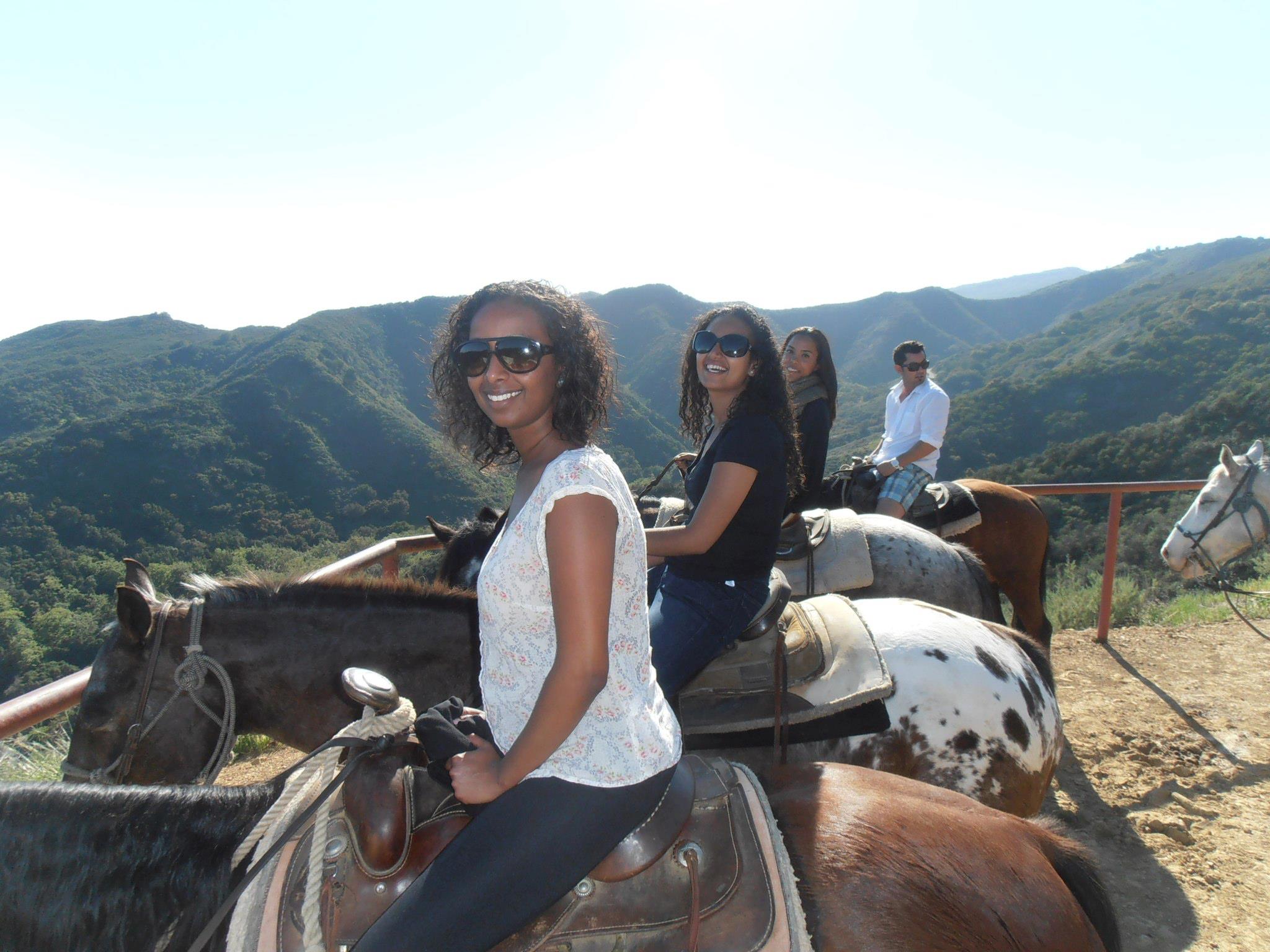 476704_10101146944635658_1817406834_o